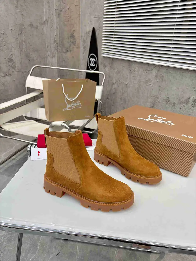 Ac5658320 铆钉款 💥CL 红底鞋 35-41 gallery