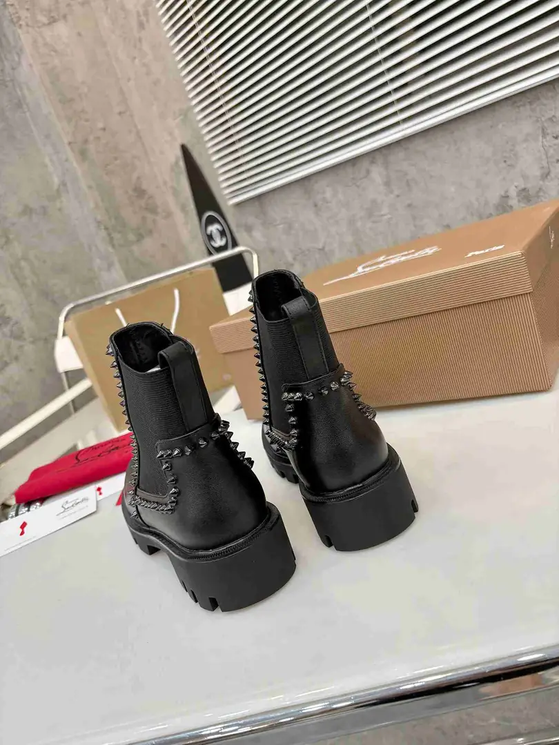 Ac5658320 铆钉款 💥CL 红底鞋 35-41 gallery