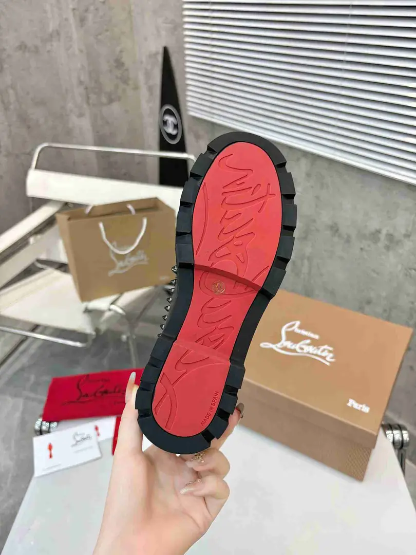 Ac5658320 铆钉款 💥CL 红底鞋 35-41 gallery