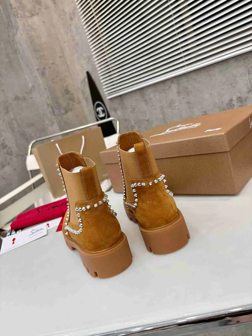 Ac5658320 铆钉款 💥CL 红底鞋 35-41 gallery