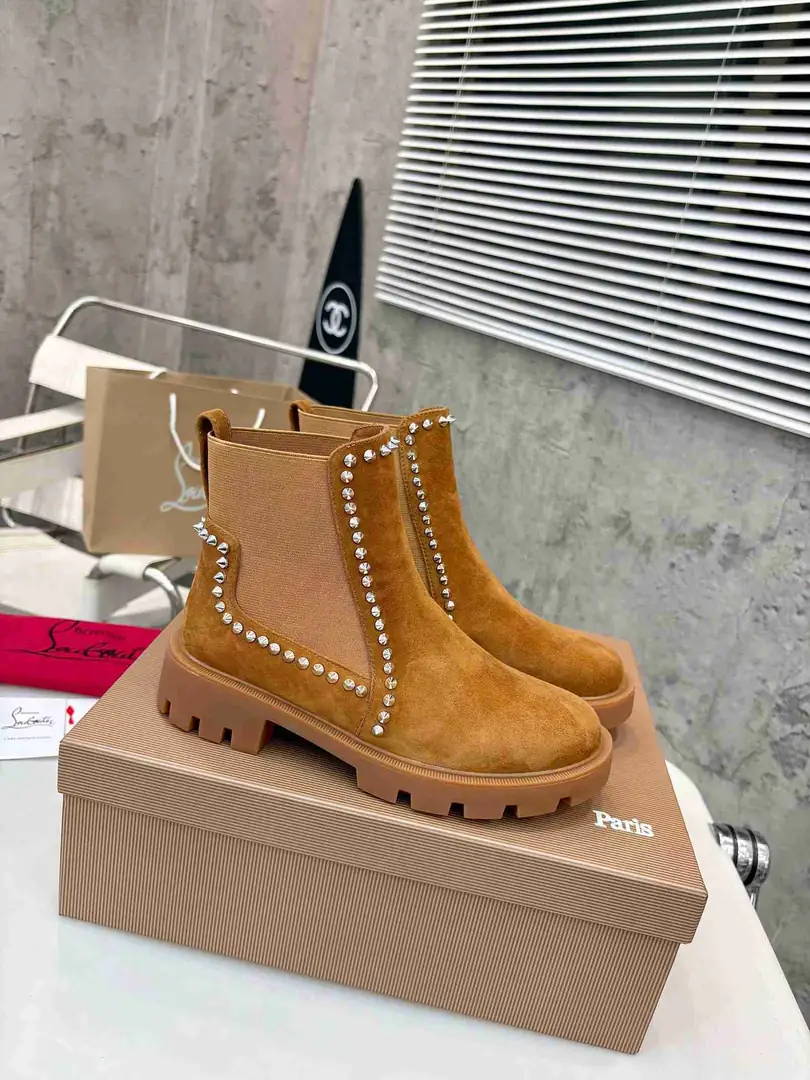 Ac5658320 铆钉款 💥CL 红底鞋 35-41 gallery