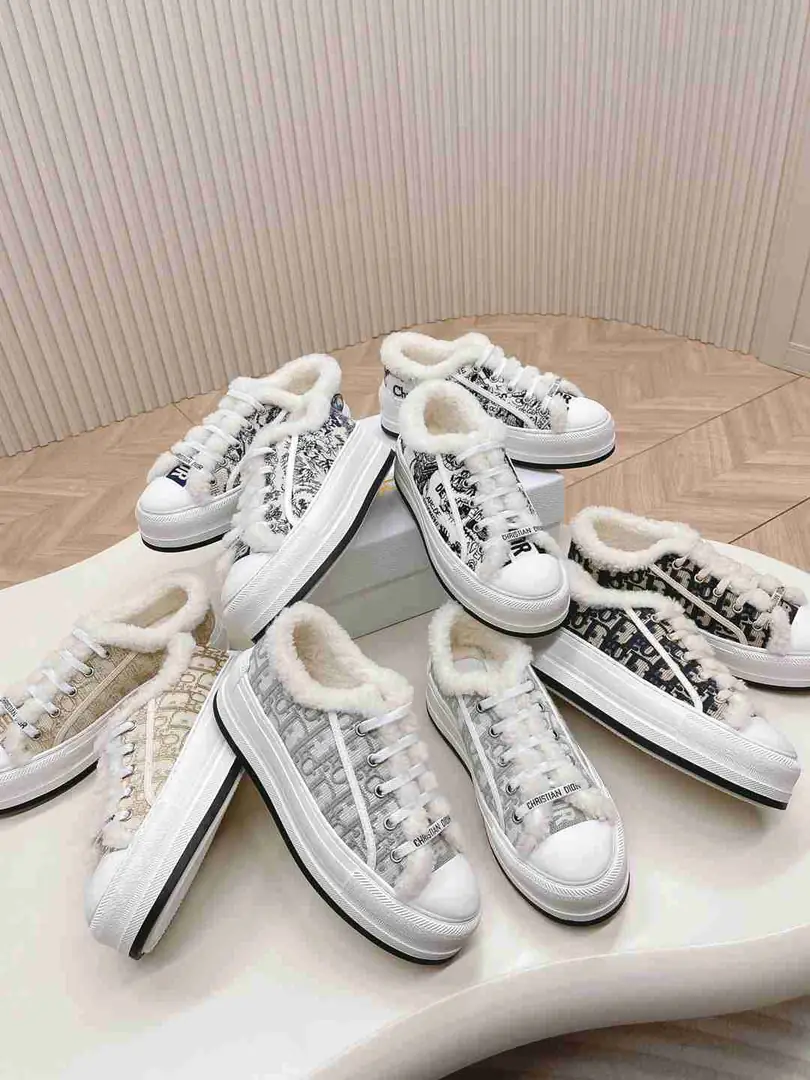 Ad5780300~毛绒绒的Dior运动鞋 gallery