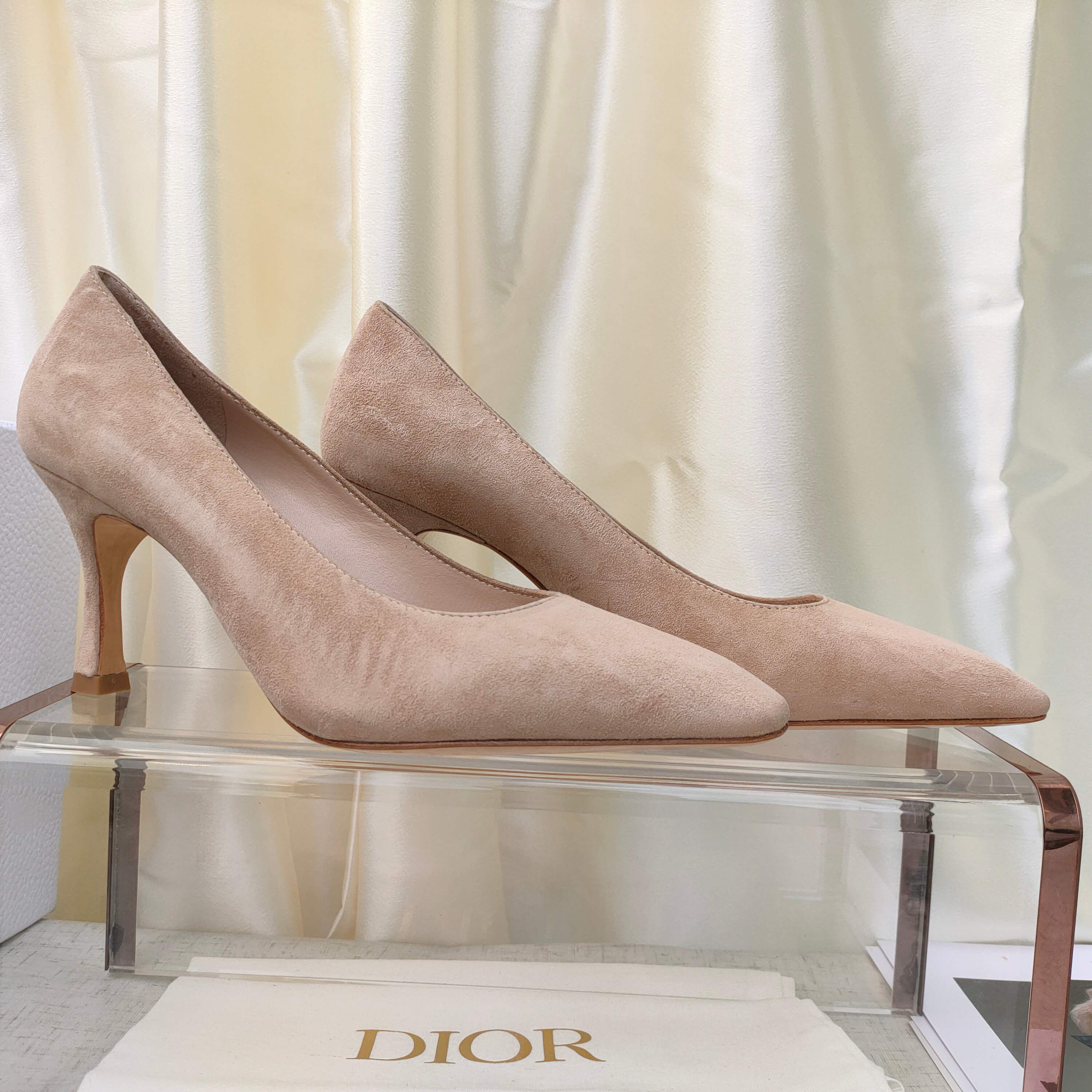 Ad5798290 Dior 迪奥经典高跟单鞋‼️ 7.5厘米 配码：35-42 gallery