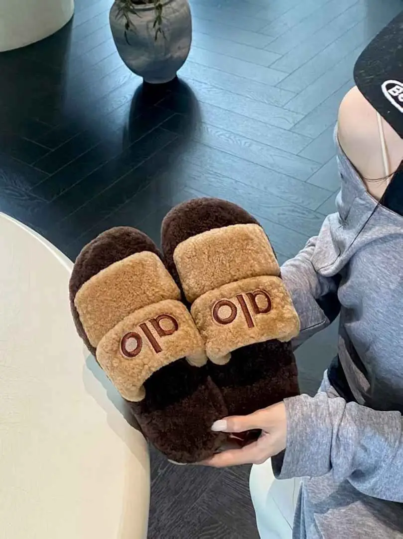 Ag5544210  𝘼𝙇𝙊羊毛二字拖   35-40码 gallery