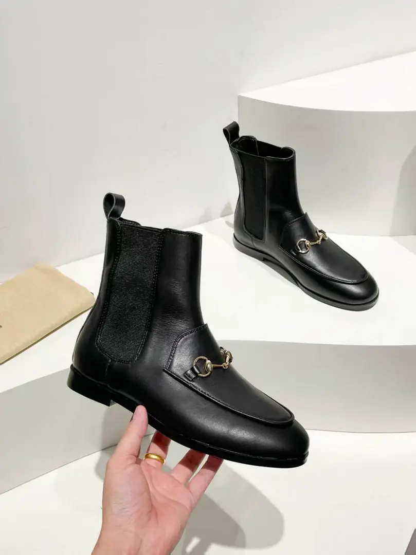 Ag5606260  GUCCl 秋冬短靴 35---41码 gallery