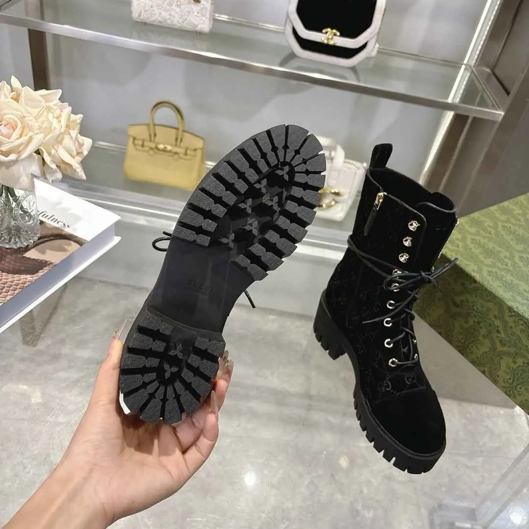 Ag5645360  古奇女士GG系带牛皮面踝靴 gallery