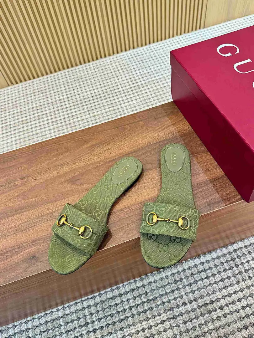 Ah5509170 (皮底3116210)  古驰休闲款拖鞋，码数35-43 gallery