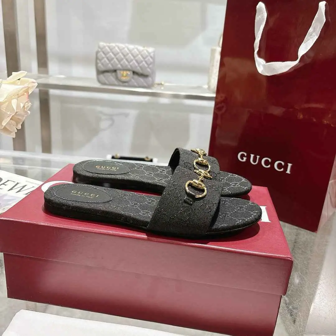 Ah5509170 (皮底3116210)  古驰休闲款拖鞋，码数35-43 gallery