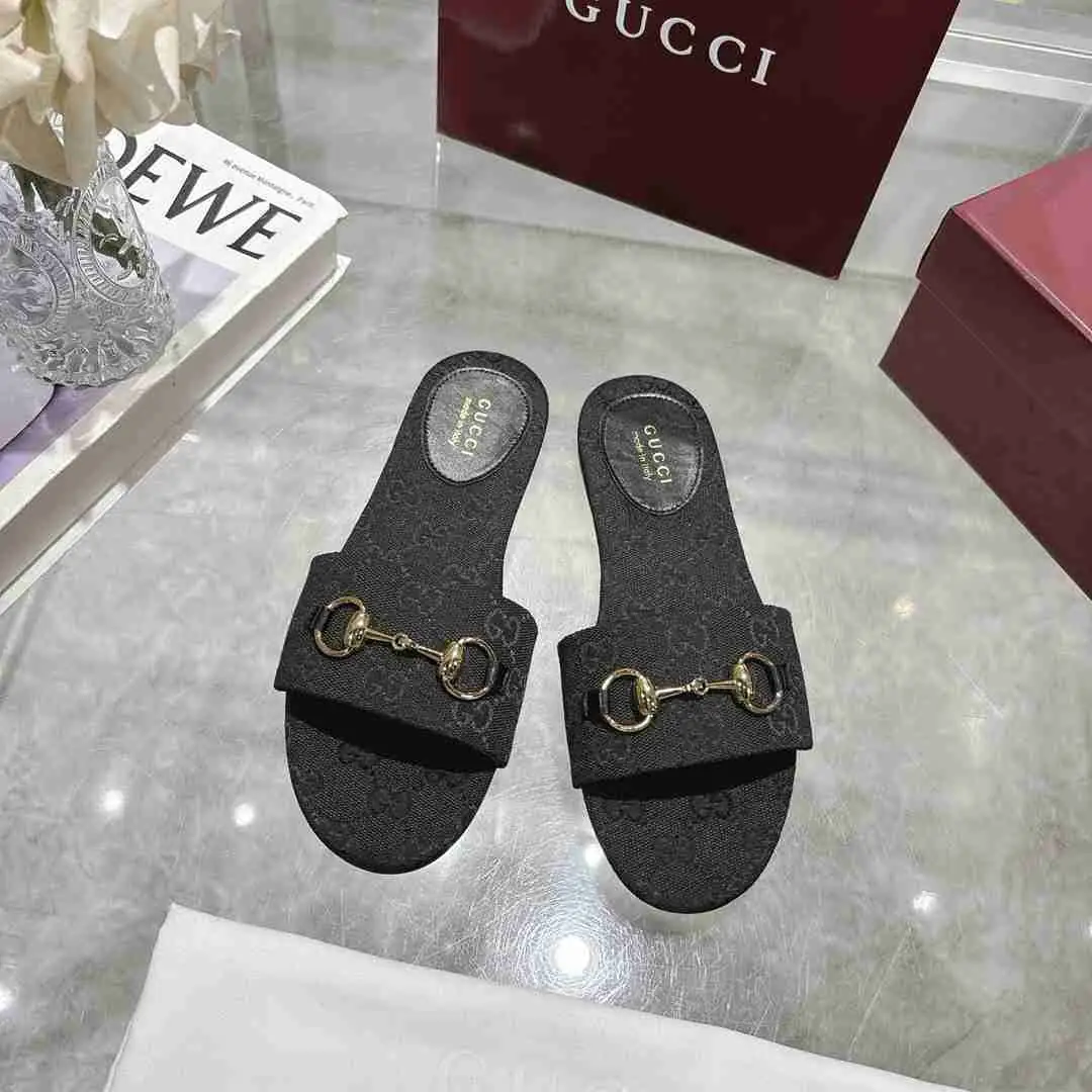 Ah5509170 (皮底3116210)  古驰休闲款拖鞋，码数35-43 gallery