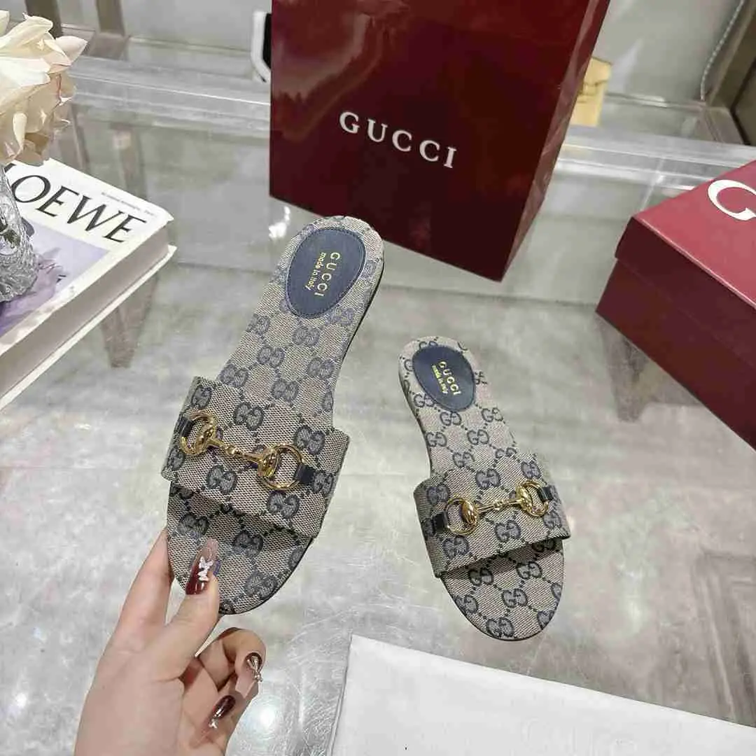 Ah5509170 (皮底3116210)  古驰休闲款拖鞋，码数35-43 gallery