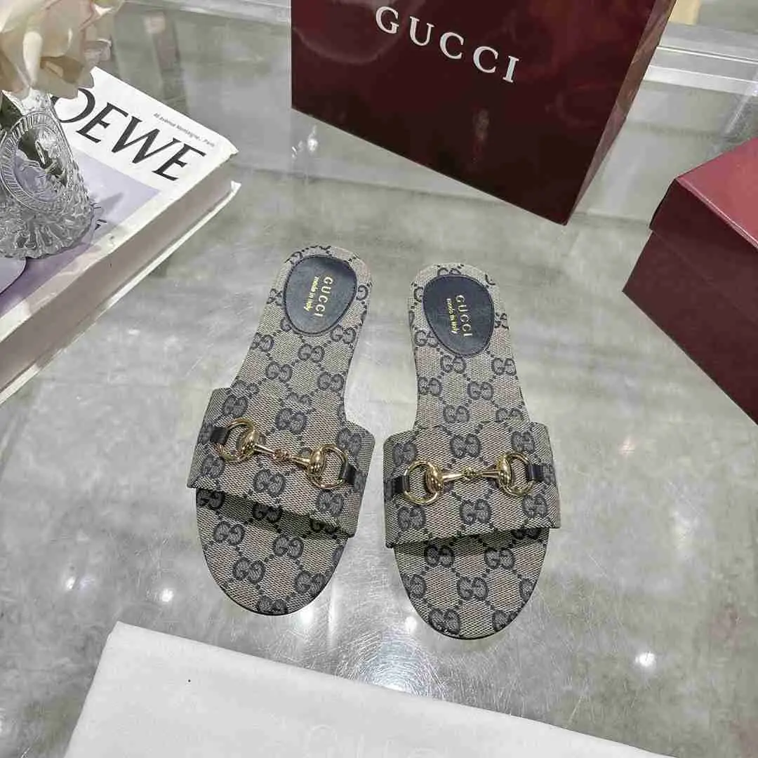 Ah5509170 (皮底3116210)  古驰休闲款拖鞋，码数35-43 gallery