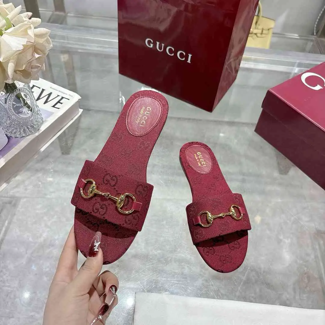 Ah5509170 (皮底3116210)  古驰休闲款拖鞋，码数35-43 gallery