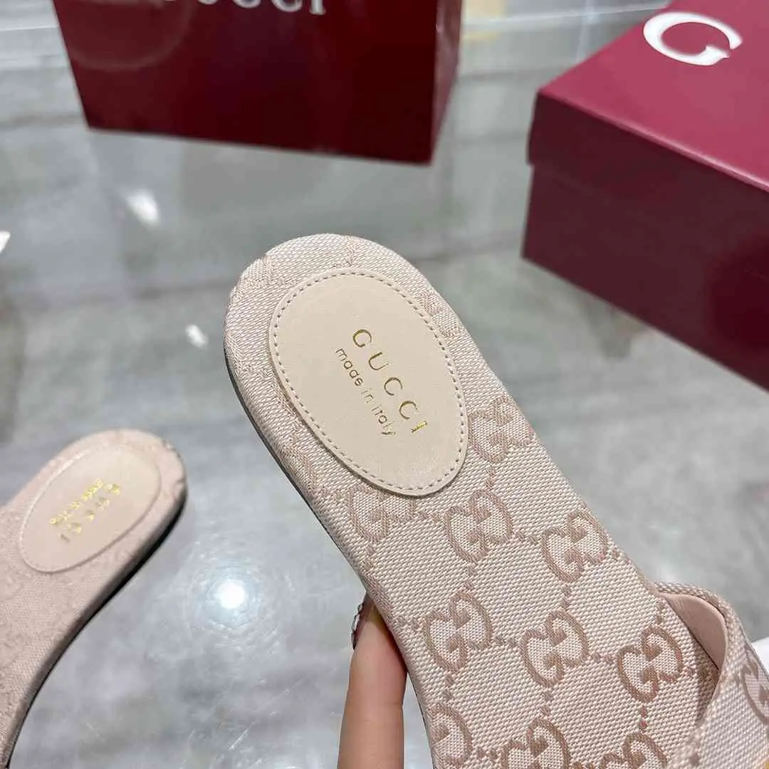 Ah5509170 (皮底3116210)  古驰休闲款拖鞋，码数35-43 gallery