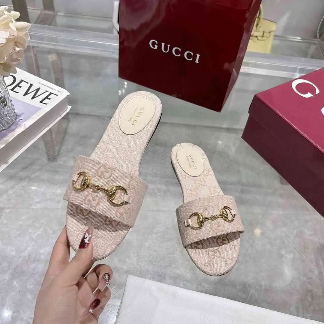 Ah5509170 (皮底3116210)  古驰休闲款拖鞋，码数35-43 gallery