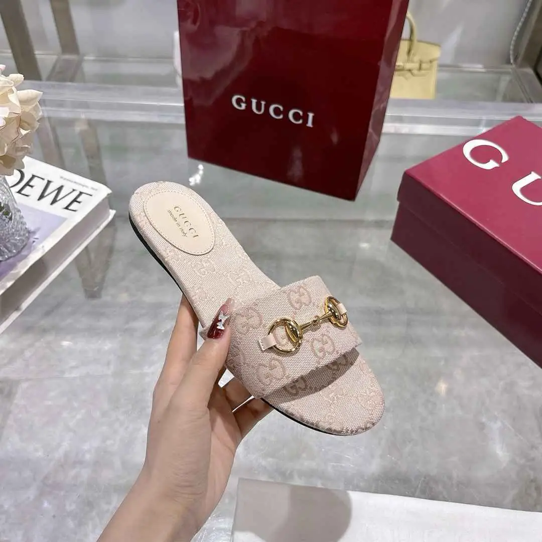 Ah5509170 (皮底3116210)  古驰休闲款拖鞋，码数35-43 gallery