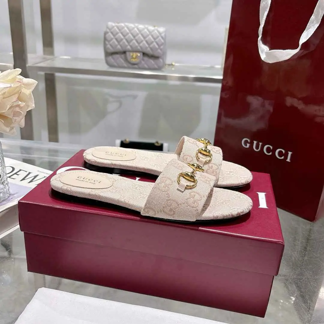 Ah5509170 (皮底3116210)  古驰休闲款拖鞋，码数35-43 gallery