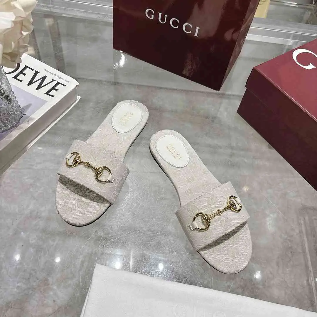 Ah5509170 (皮底3116210)  古驰休闲款拖鞋，码数35-43 gallery