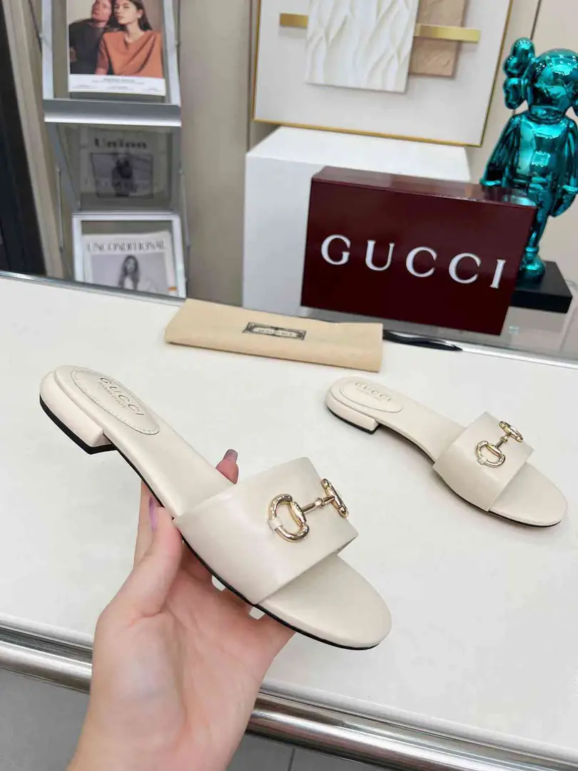 Ah5509170 (皮底3116210)  古驰休闲款拖鞋，码数35-43 gallery