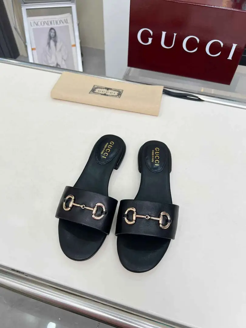 Ah5509170 (皮底3116210)  古驰休闲款拖鞋，码数35-43 gallery