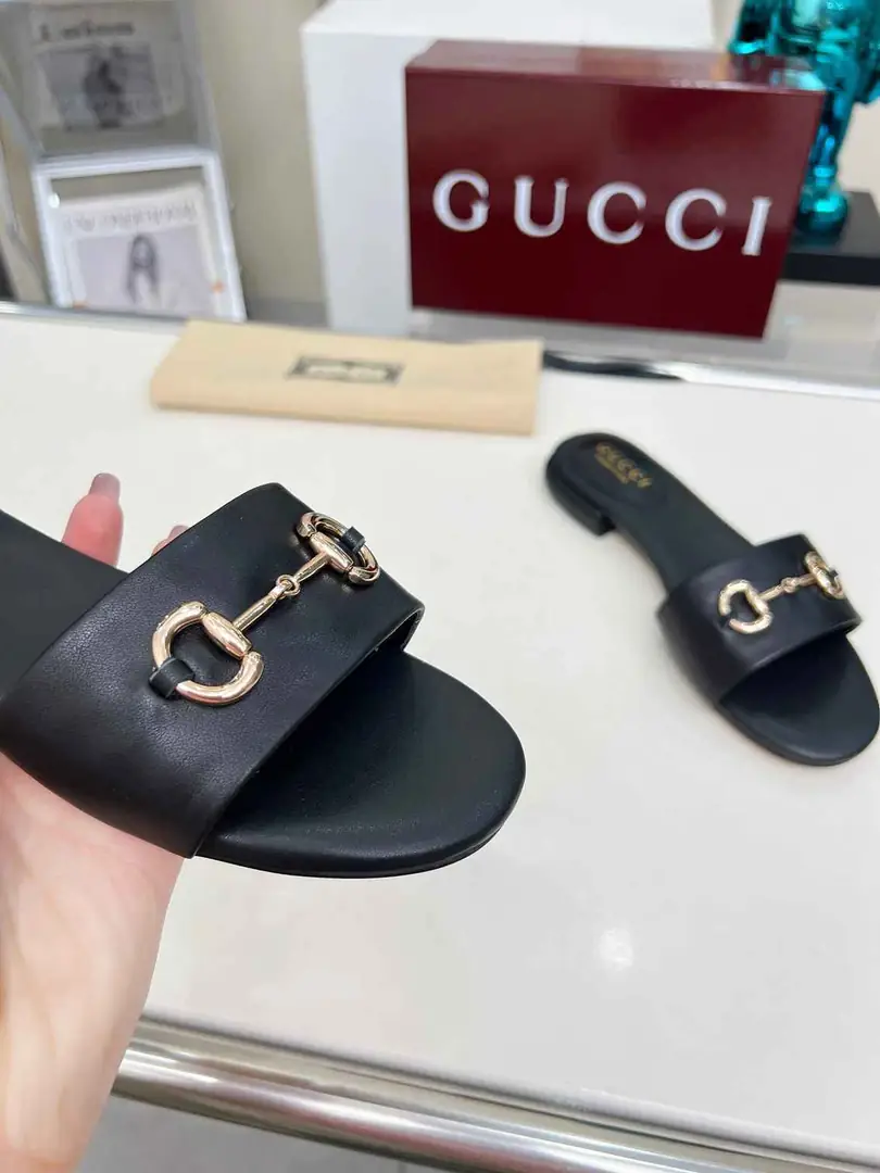 Ah5509170 (皮底3116210)  古驰休闲款拖鞋，码数35-43 gallery