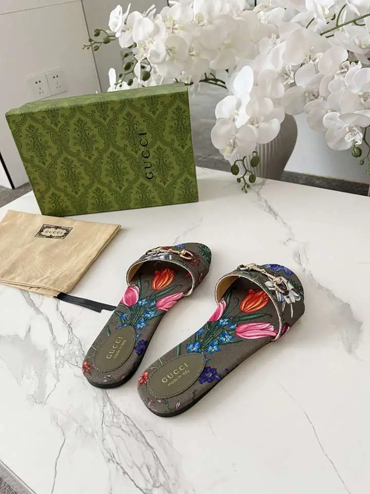 Ah5509170 (皮底3116210)  古驰休闲款拖鞋，码数35-43 gallery