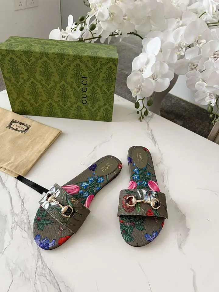 Ah5509170 (皮底3116210)  古驰休闲款拖鞋，码数35-43 gallery