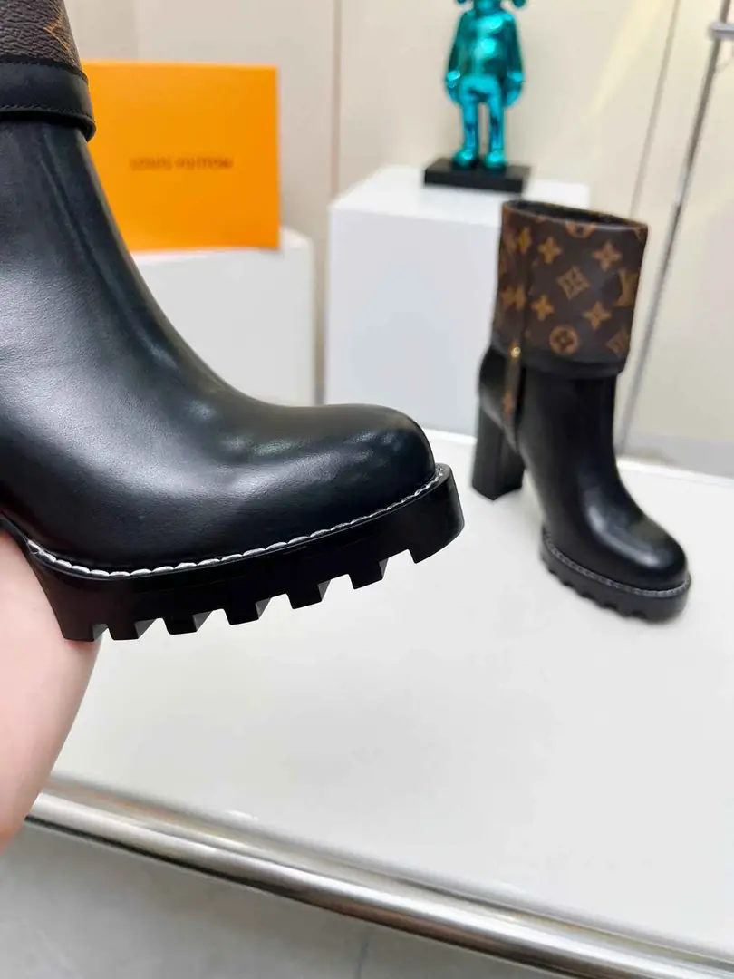 Aj5712290 LV路易登威女靴🥰 gallery