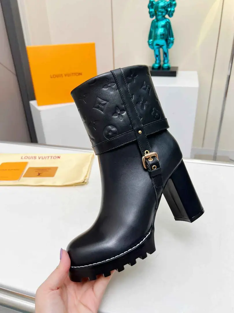 Aj5712290 LV路易登威女靴🥰 gallery