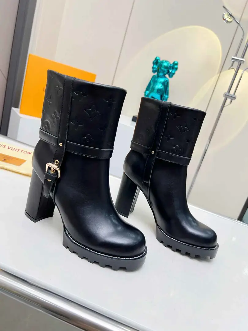 Aj5712290 LV路易登威女靴🥰 gallery