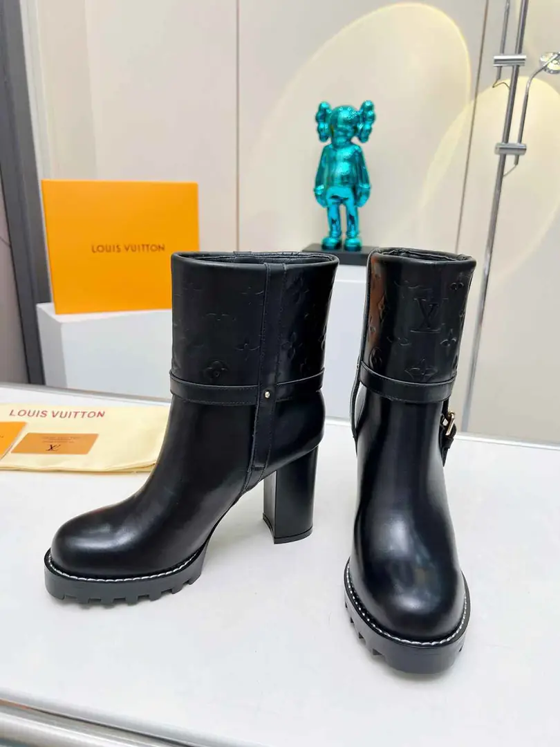 Aj5712290 LV路易登威女靴🥰 gallery
