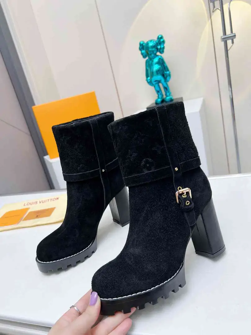 Aj5712290 LV路易登威女靴🥰 gallery