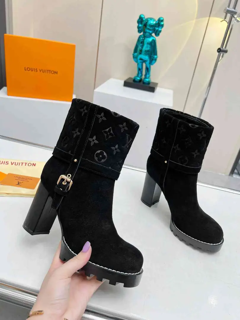 Aj5712290 LV路易登威女靴🥰 gallery