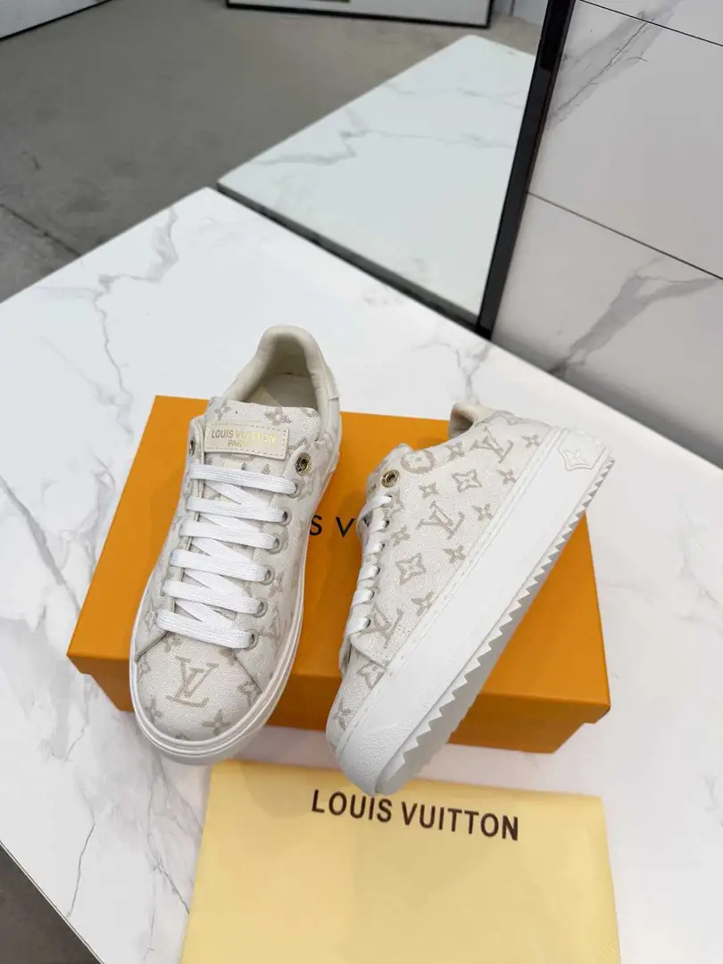 Al5633210   LV Time Out运动鞋 gallery