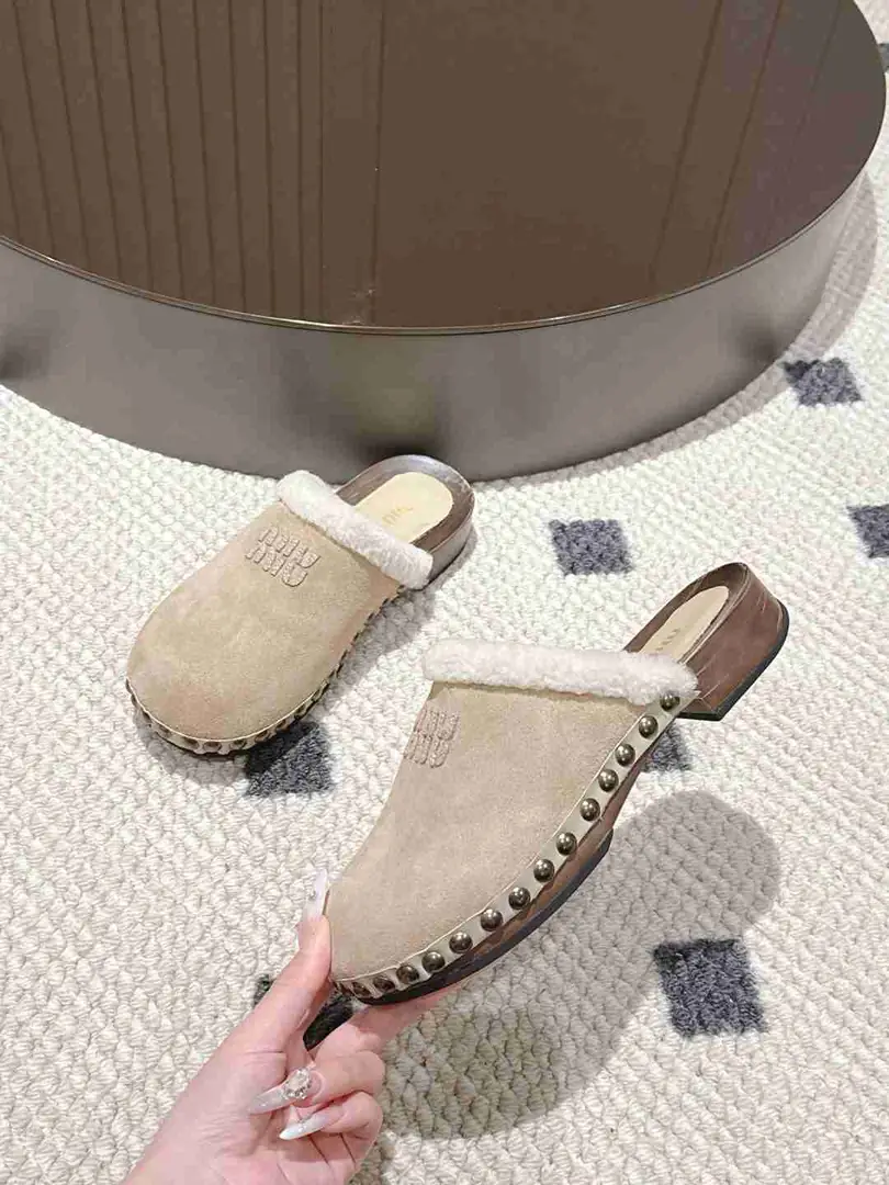 Am5739250  Miu Miu 半包羊毛拖， gallery