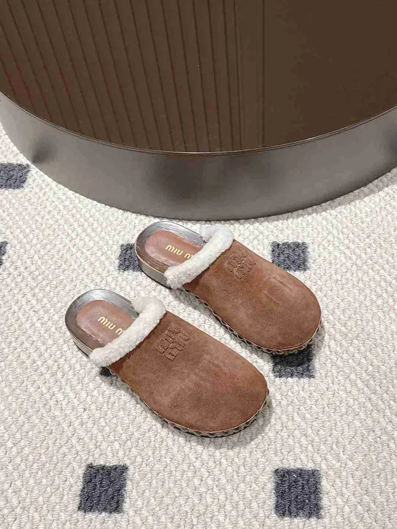 Am5739250  Miu Miu 半包羊毛拖， gallery
