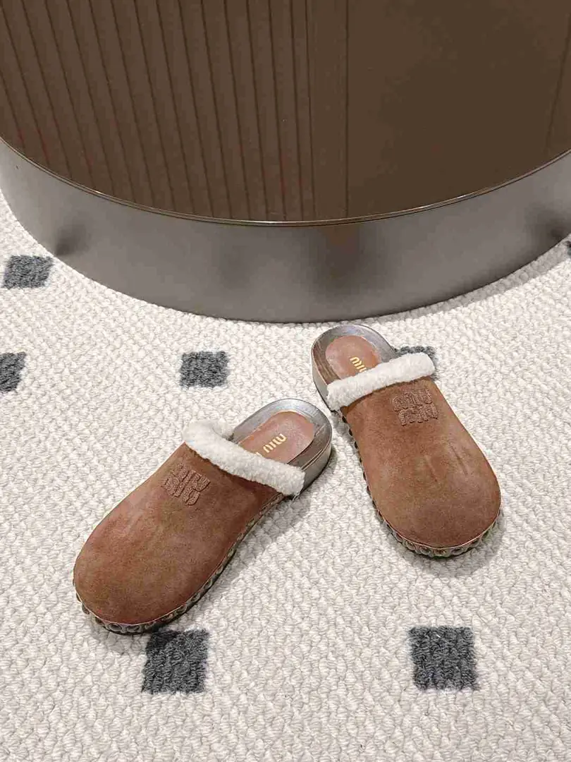 Am5739250  Miu Miu 半包羊毛拖， gallery