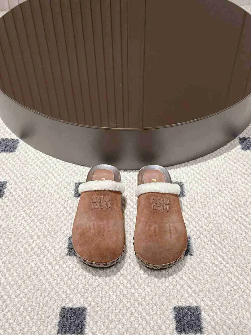 Am5739250  Miu Miu 半包羊毛拖， gallery