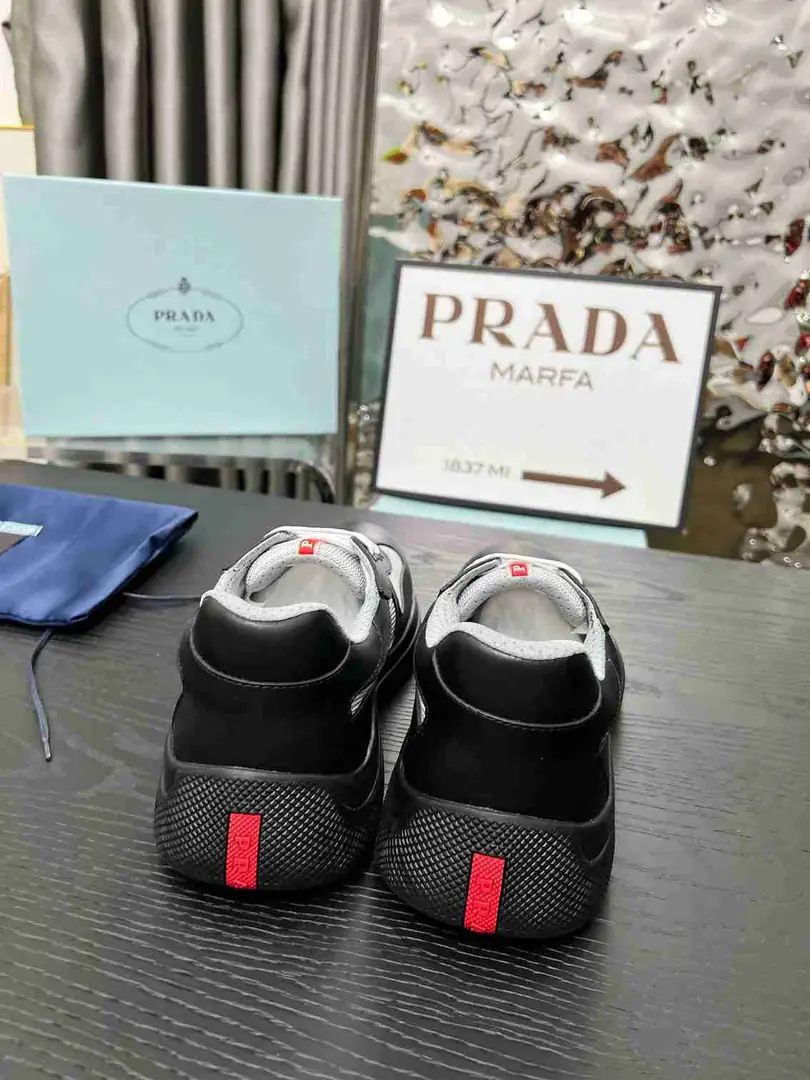 Ap5534280  情侣款普拉达经典款运动鞋 35至47码， gallery