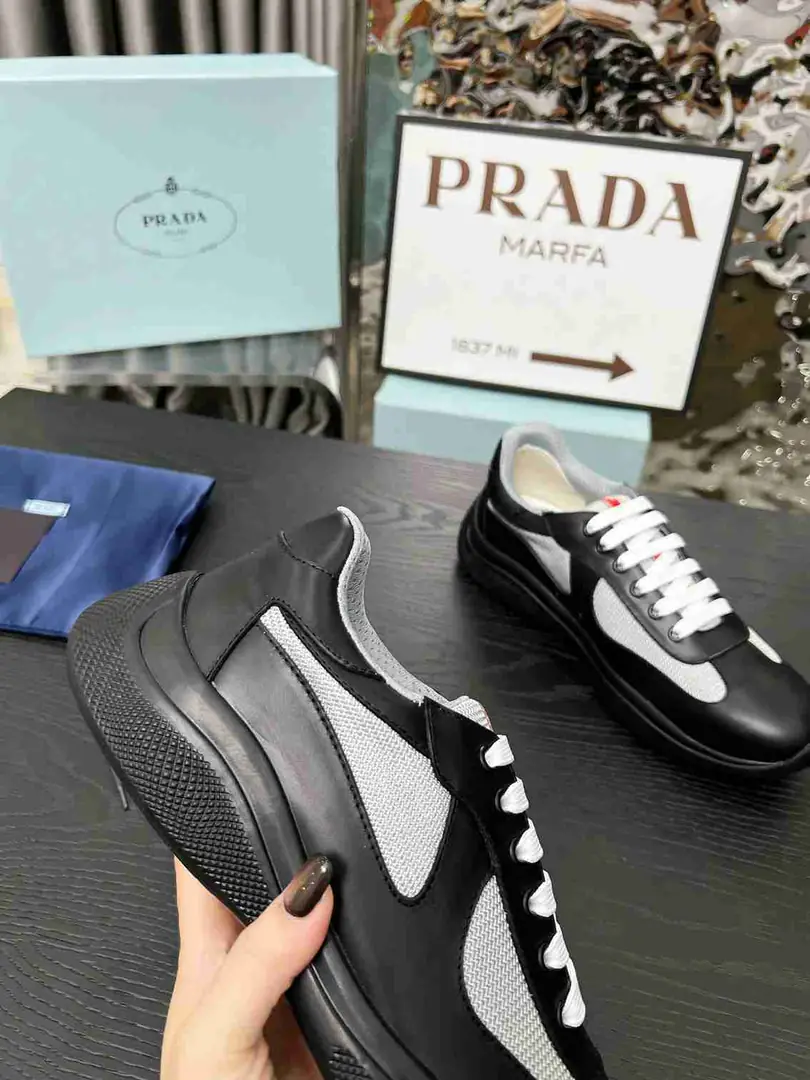 Ap5534280  情侣款普拉达经典款运动鞋 35至47码， gallery