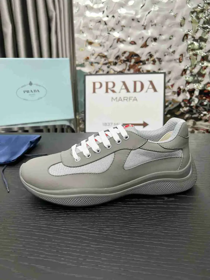 Ap5534280  情侣款普拉达经典款运动鞋 35至47码， gallery