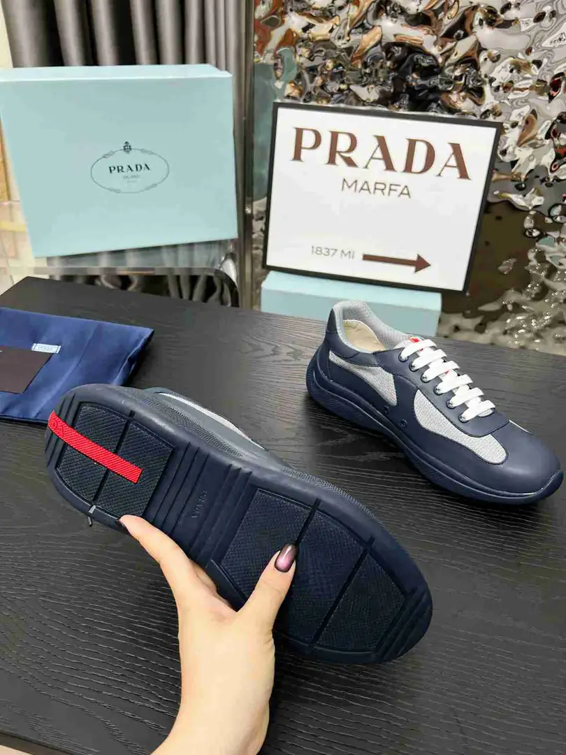 Ap5534280  情侣款普拉达经典款运动鞋 35至47码， gallery