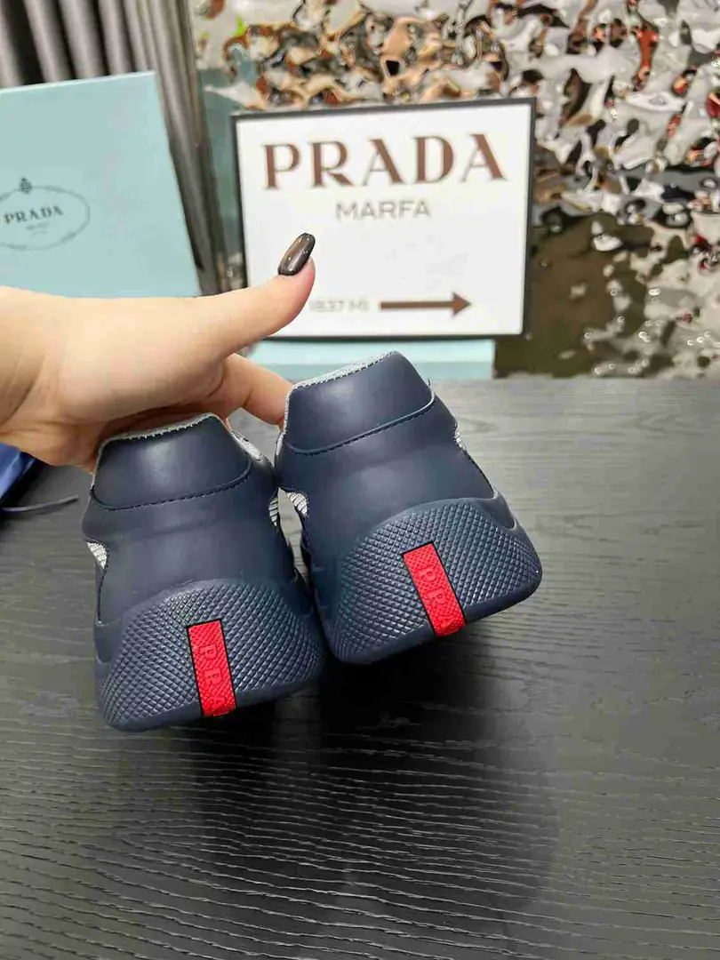 Ap5534280  情侣款普拉达经典款运动鞋 35至47码， gallery