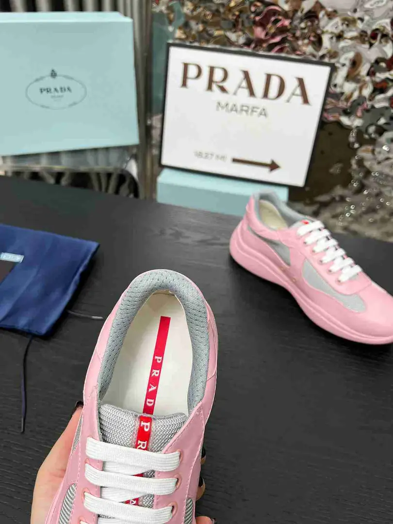 Ap5534280  情侣款普拉达经典款运动鞋 35至47码， gallery