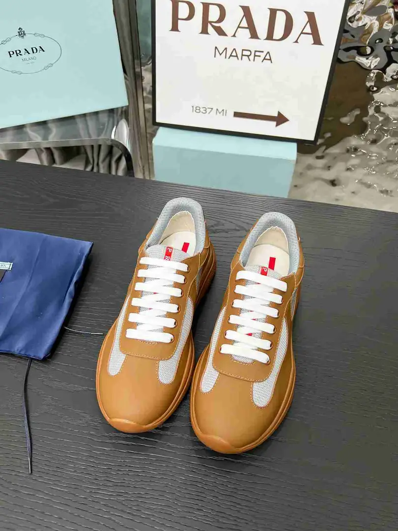 Ap5534280  情侣款普拉达经典款运动鞋 35至47码， gallery