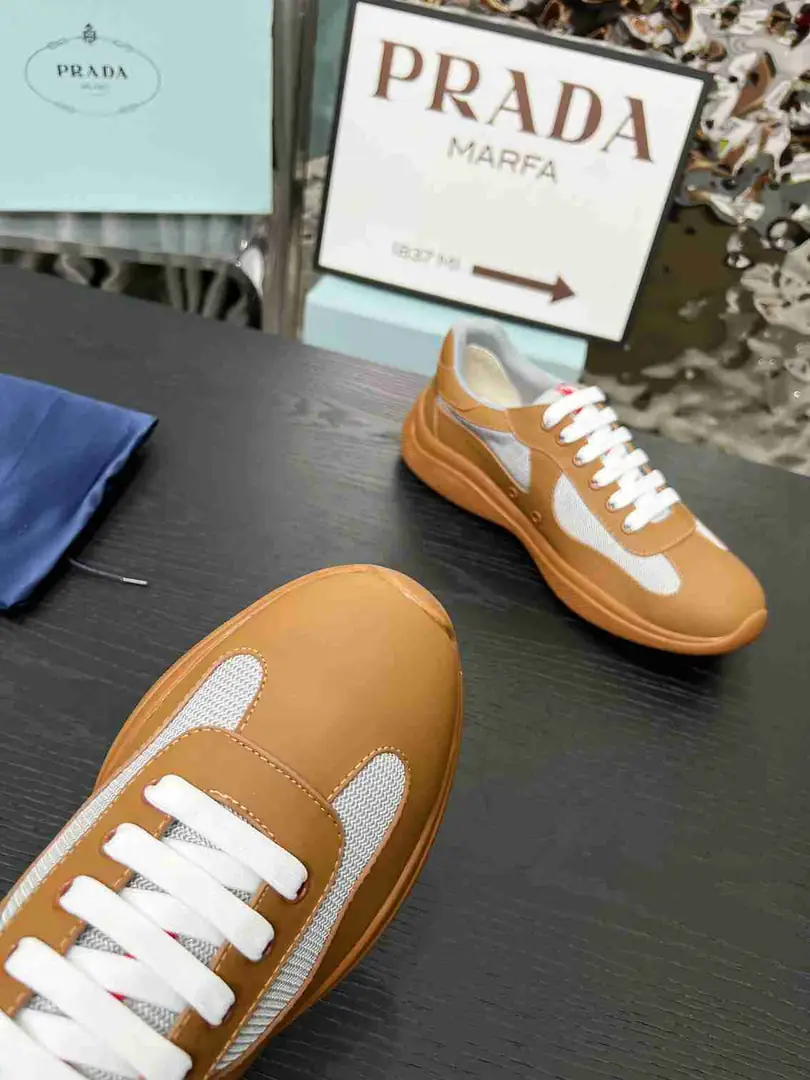 Ap5534280  情侣款普拉达经典款运动鞋 35至47码， gallery