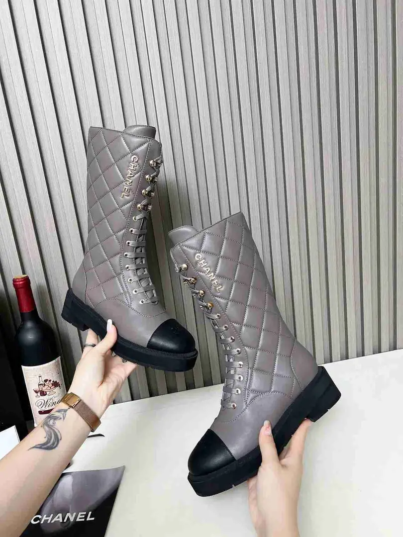 B8107 B8132400 小香秋冬款时尚女靴 gallery