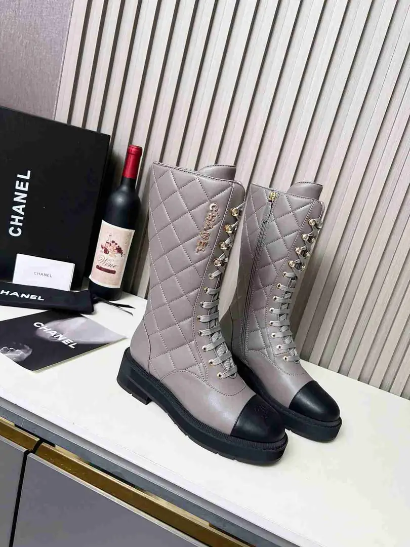 B8107 B8132400 小香秋冬款时尚女靴 gallery