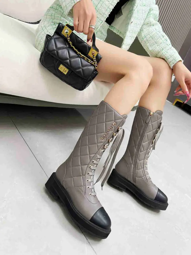 B8107 B8132400 小香秋冬款时尚女靴 gallery