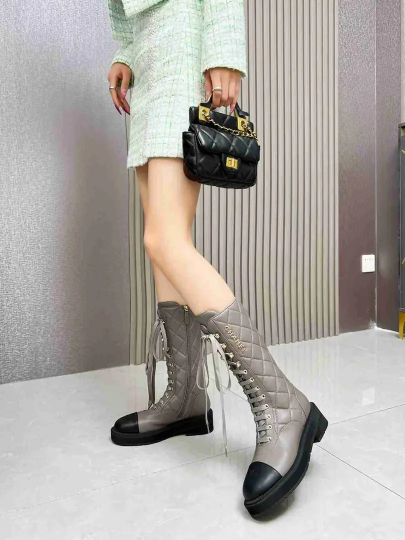 B8107 B8132400 小香秋冬款时尚女靴 gallery