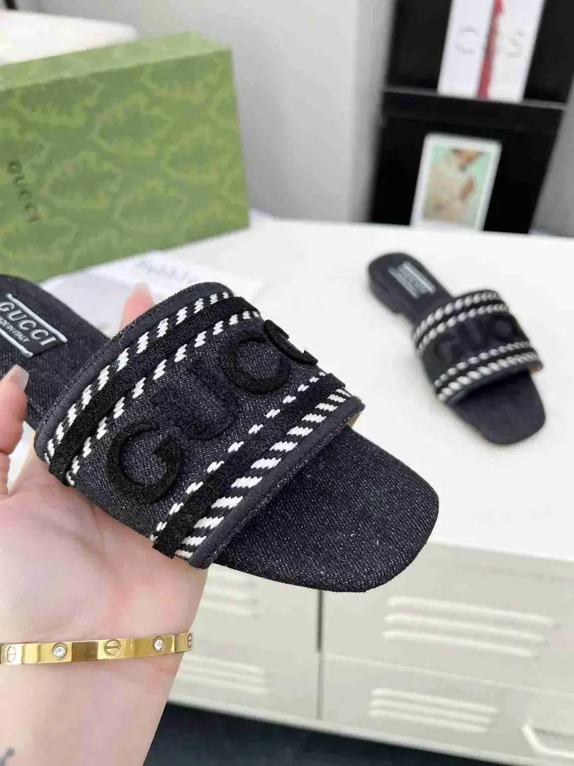 B8118170橡胶底（皮底3370200）G家火爆凉拖 35-43码， gallery